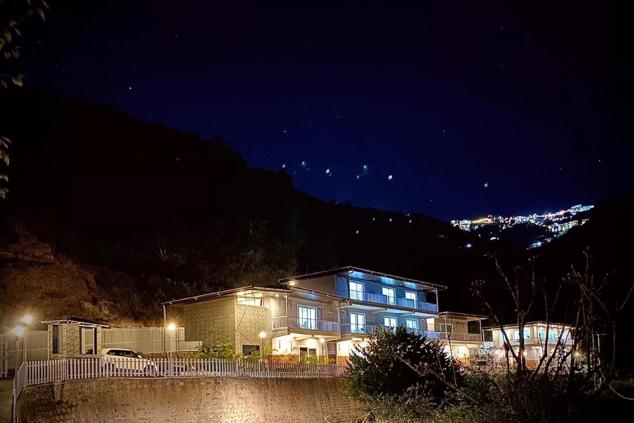 Sl Manor Hill Resort Mussoorie Ngoại thất bức ảnh