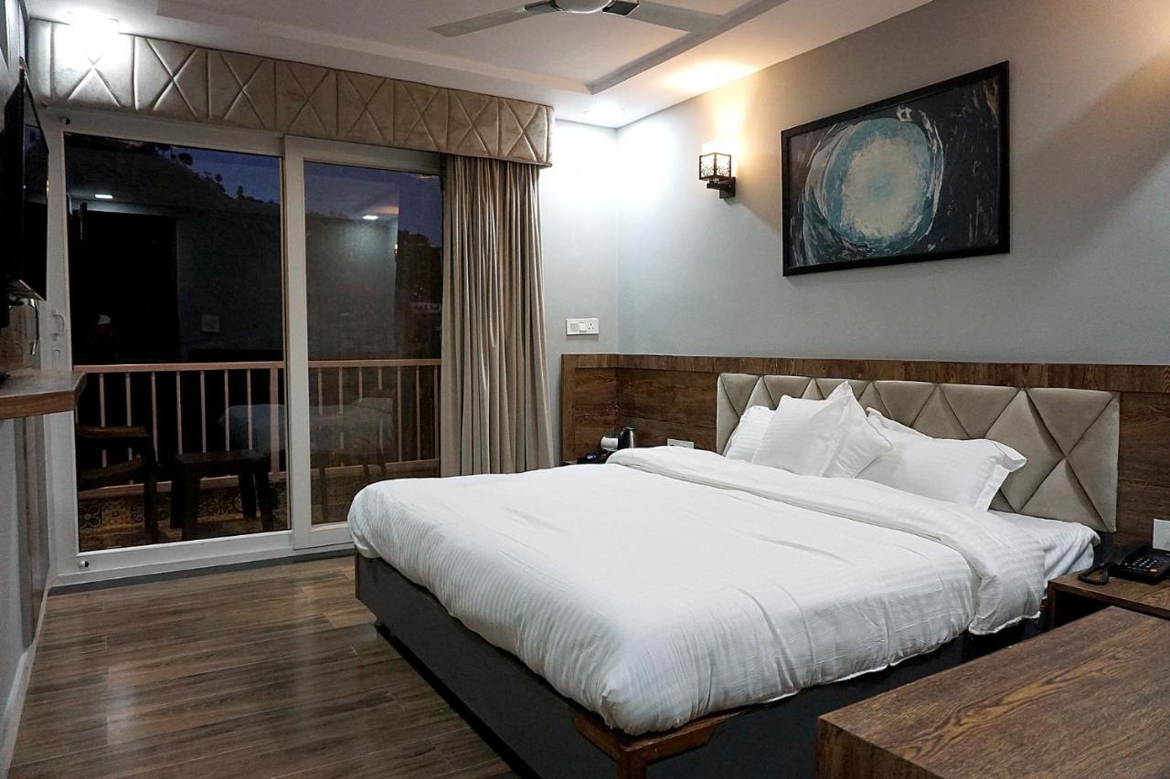 Sl Manor Hill Resort Mussoorie Ngoại thất bức ảnh